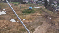 Spodní část sjezdovky skiareálu Karolinka