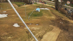 Spodní část sjezdovky skiareálu Karolinka