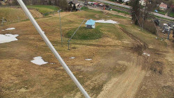 Spodní část sjezdovky skiareálu Karolinka