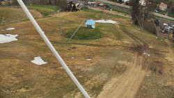 Spodní část sjezdovky skiareálu Karolinka