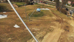 Spodní část sjezdovky skiareálu Karolinka