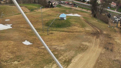 Spodní část sjezdovky skiareálu Karolinka