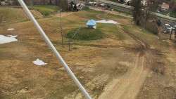 Spodní část sjezdovky skiareálu Karolinka