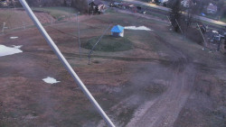 Spodní část sjezdovky skiareálu Karolinka