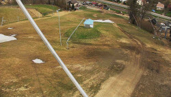 Spodní část sjezdovky skiareálu Karolinka