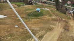 Spodní část sjezdovky skiareálu Karolinka