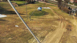 Spodní část sjezdovky skiareálu Karolinka