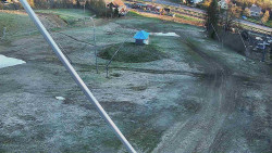 Spodní část sjezdovky skiareálu Karolinka