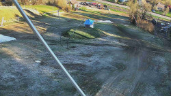 Spodní část sjezdovky skiareálu Karolinka