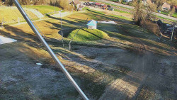 Spodní část sjezdovky skiareálu Karolinka