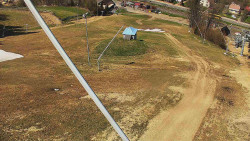 Spodní část sjezdovky skiareálu Karolinka