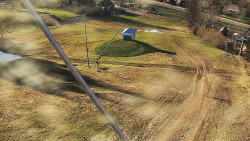 Spodní část sjezdovky skiareálu Karolinka