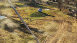 Spodní část sjezdovky skiareálu Karolinka