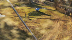 Spodní část sjezdovky skiareálu Karolinka