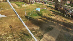 Spodní část sjezdovky skiareálu Karolinka