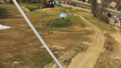 Spodní část sjezdovky skiareálu Karolinka