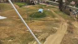 Spodní část sjezdovky skiareálu Karolinka