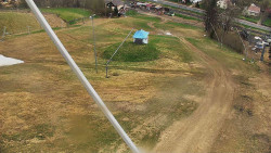 Spodní část sjezdovky skiareálu Karolinka