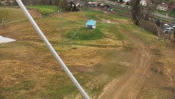 Spodní část sjezdovky skiareálu Karolinka