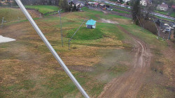 Spodní část sjezdovky skiareálu Karolinka