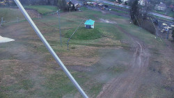 Spodní část sjezdovky skiareálu Karolinka