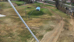 Spodní část sjezdovky skiareálu Karolinka