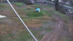 Spodní část sjezdovky skiareálu Karolinka