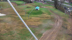 Spodní část sjezdovky skiareálu Karolinka