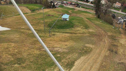 Spodní část sjezdovky skiareálu Karolinka