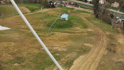 Spodní část sjezdovky skiareálu Karolinka