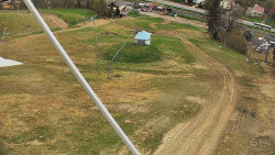 Spodní část sjezdovky skiareálu Karolinka