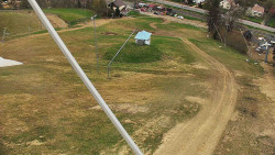 Spodní část sjezdovky skiareálu Karolinka