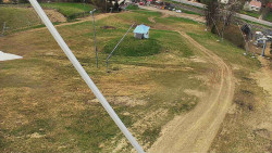 Spodní část sjezdovky skiareálu Karolinka