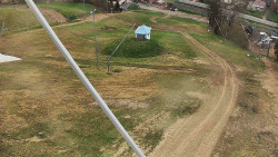 Spodní část sjezdovky skiareálu Karolinka