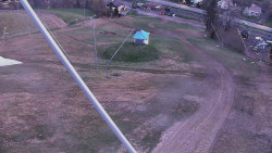 Spodní část sjezdovky skiareálu Karolinka