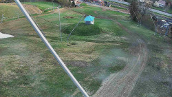 Spodní část sjezdovky skiareálu Karolinka