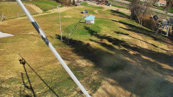 Spodní část sjezdovky skiareálu Karolinka