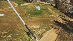 Spodní část sjezdovky skiareálu Karolinka