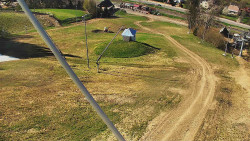 Spodní část sjezdovky skiareálu Karolinka