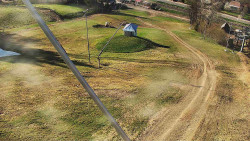 Spodní část sjezdovky skiareálu Karolinka