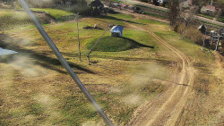 Spodní část sjezdovky skiareálu Karolinka