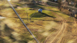 Spodní část sjezdovky skiareálu Karolinka