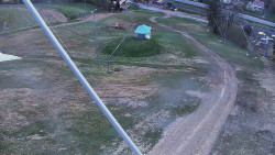 Spodní část sjezdovky skiareálu Karolinka