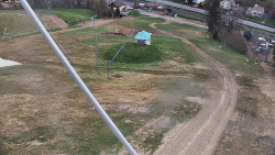 Spodní část sjezdovky skiareálu Karolinka