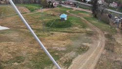 Spodní část sjezdovky skiareálu Karolinka