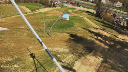 Spodní část sjezdovky skiareálu Karolinka