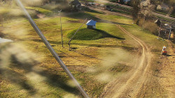 Spodní část sjezdovky skiareálu Karolinka