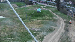 Spodní část sjezdovky skiareálu Karolinka