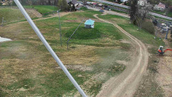 Spodní část sjezdovky skiareálu Karolinka