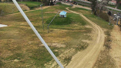 Spodní část sjezdovky skiareálu Karolinka